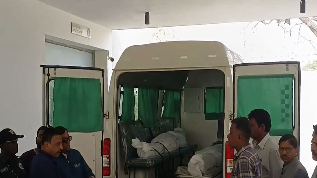 Visuals from outside Civil Hospital (Photo/ANI) Visuals from outside Civil Hospital (Photo/ANI)