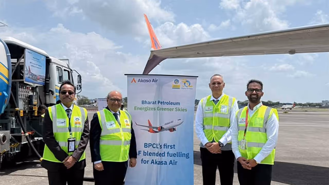 Akasa Air and BPCL successfully operate commercial flight using Sustainable Aviation Fuel (SAF) (Photo/Akasa Airline) Akasa Air and BPCL successfully operate commercial flight using Sustainable Aviation Fuel (SAF) (Photo/Akasa Airline)