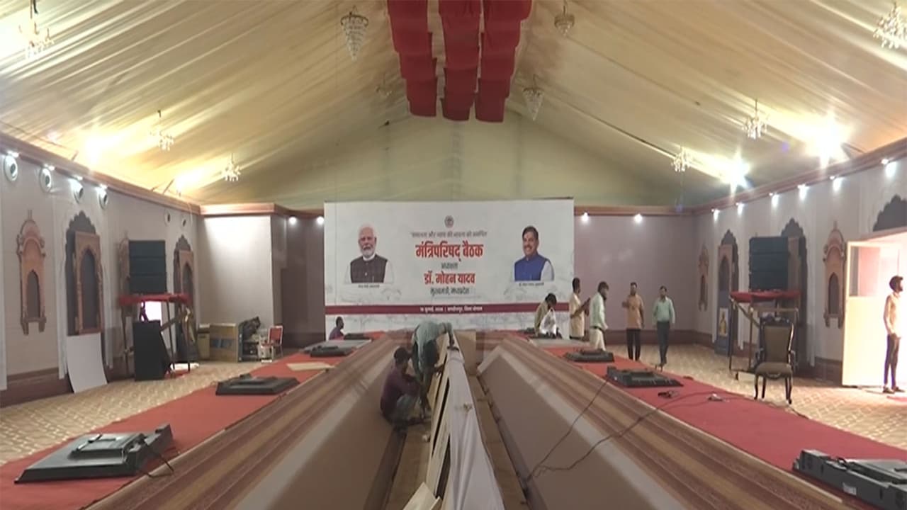 MP: Preparation underway for the special cabinet meeting (Photo/ANI) MP: Preparation underway for the special cabinet meeting (Photo/ANI)