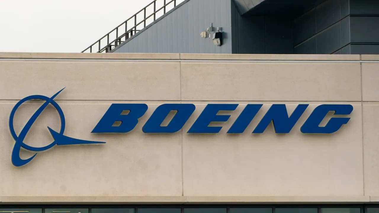 https://stocktwits.com/news articles/markets/equity/boeing delivers 48 jets in july records second highest monthly delivery figures this year/chrxOhVRdJF https://stocktwits.com/news articles/markets/equity/boeing delivers 48 jets in july records second highest monthly delivery figures this year/chrxOhVRdJF
