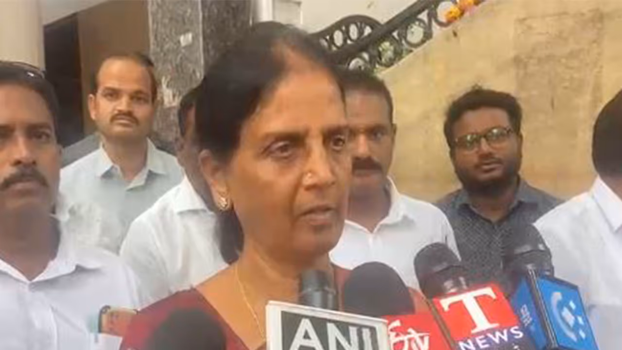 Former Telangana Minister Sabitha Indra Reddy (Photo/ANI) Former Telangana Minister Sabitha Indra Reddy (Photo/ANI)