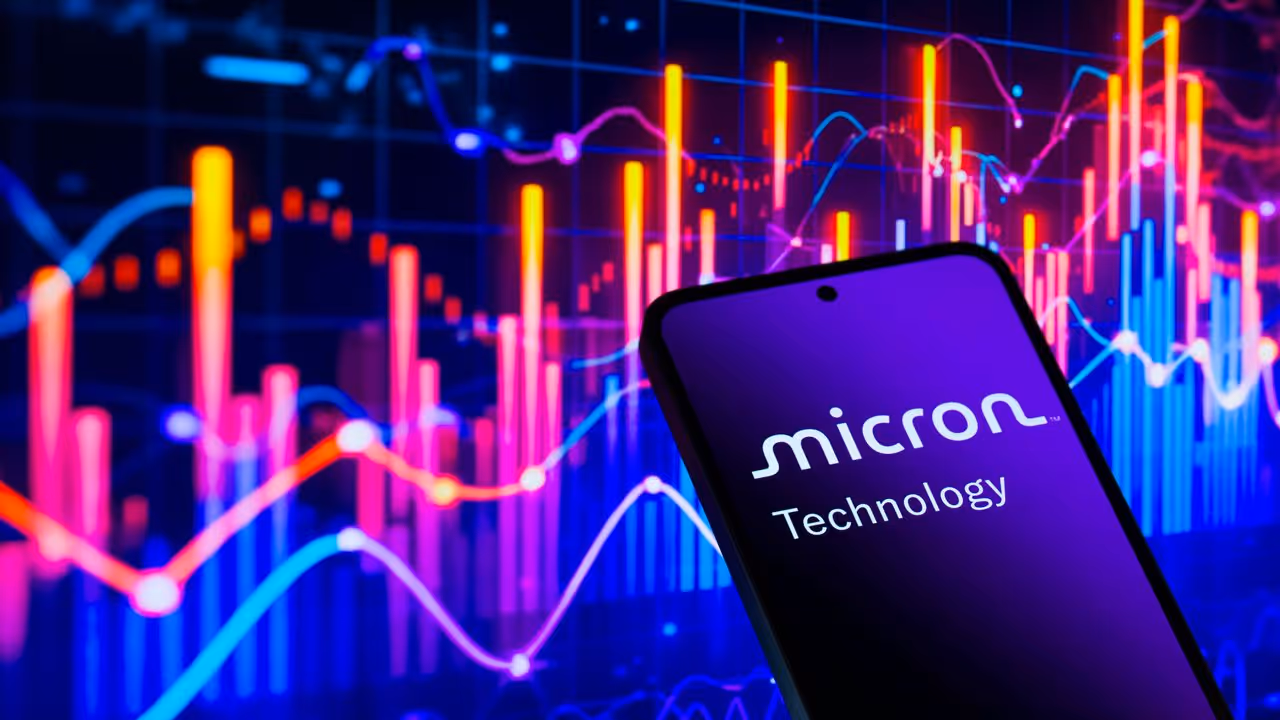 https://stocktwits.com/news articles/markets/equity/michael burry chip suppliers over micron warns memory producers sell off intensely/cZMEkjgRB7t https://stocktwits.com/news articles/markets/equity/michael burry chip suppliers over micron warns memory producers sell off intensely/cZMEkjgRB7t