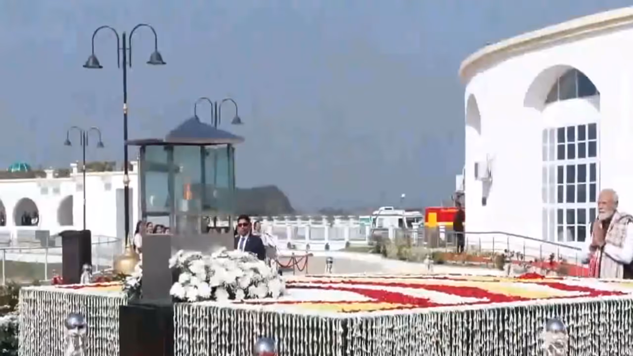PM Modi visits Swahid Smarak Kshetra in Guwahati (Photo/ANI) PM Modi visits Swahid Smarak Kshetra in Guwahati (Photo/ANI)
