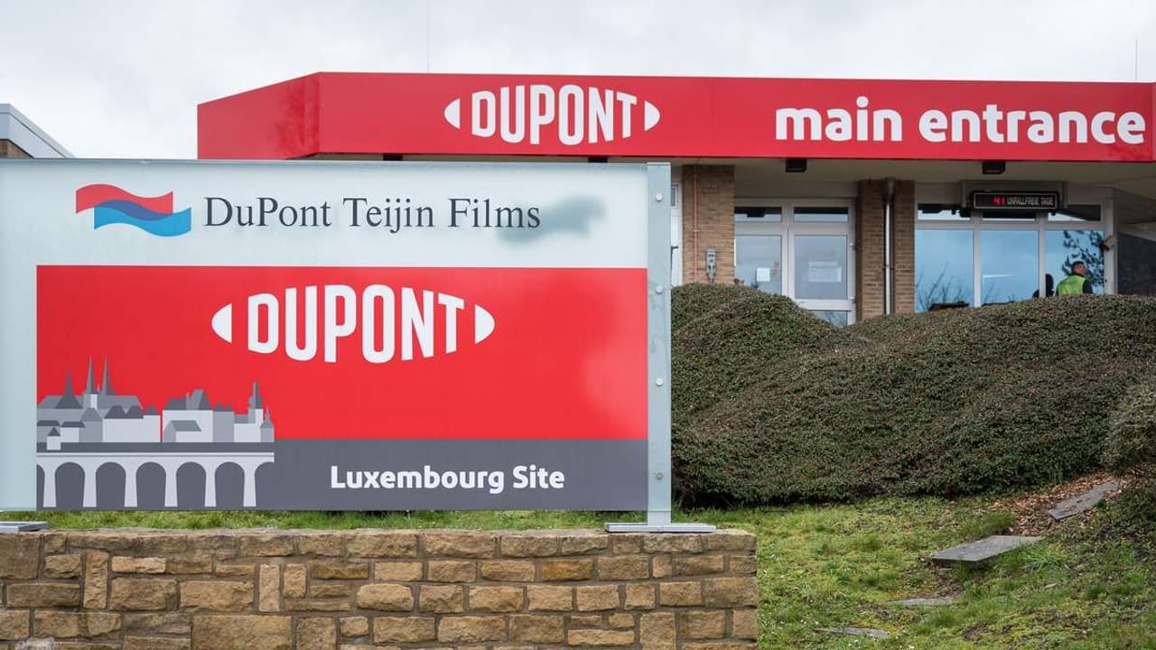 DuPont Stock Surges Pre Market On Q4 Earnings Beat, Raises 2025 Profit Forecast Ahead Of Electronics Business Spin Off: Retail Sentiment Soars