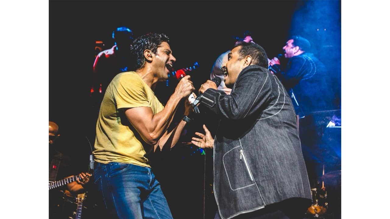 Farhan Akhtar wishes Shankar Mahadevan (Photo/Instagram@faroutakhtar) Farhan Akhtar wishes Shankar Mahadevan (Photo/Instagram@faroutakhtar)