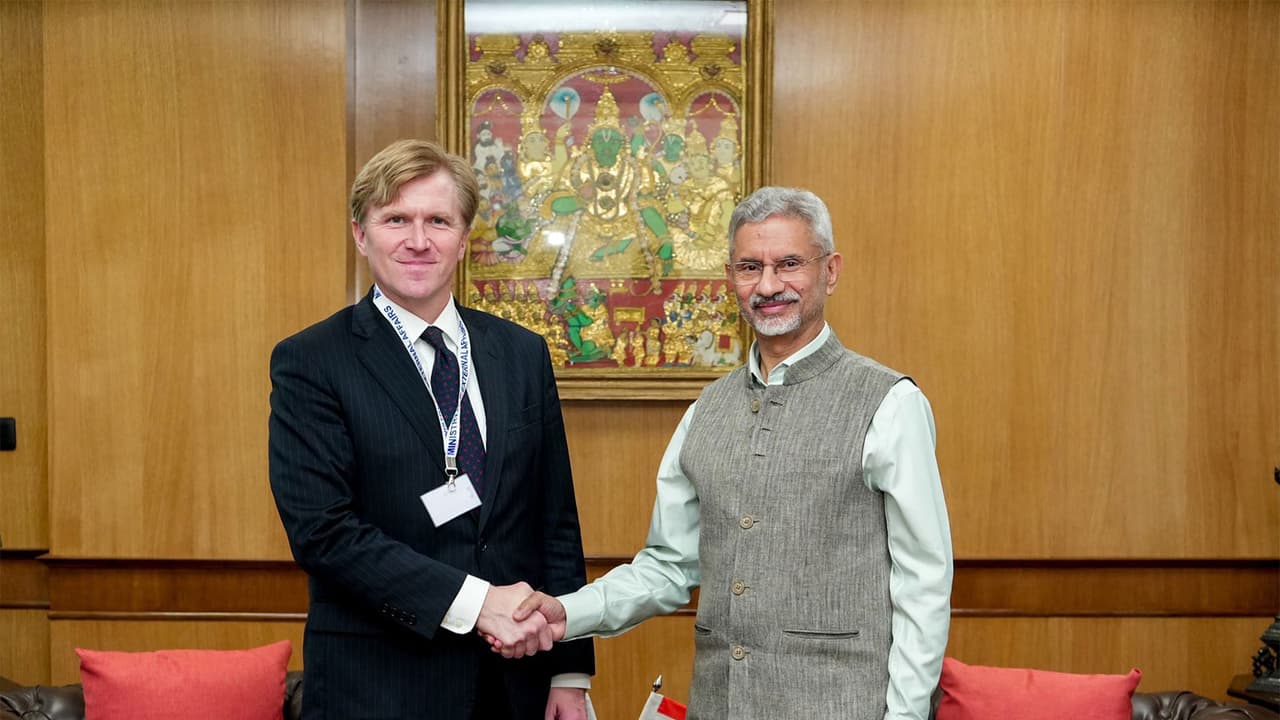 External Affairs Minister S Jaishankar meets US Under Secretary of War for Policy Elbridge Colby. (Photo: X/@DrSJaishankar) External Affairs Minister S Jaishankar meets US Under Secretary of War for Policy Elbridge Colby. (Photo: X/@DrSJaishankar)