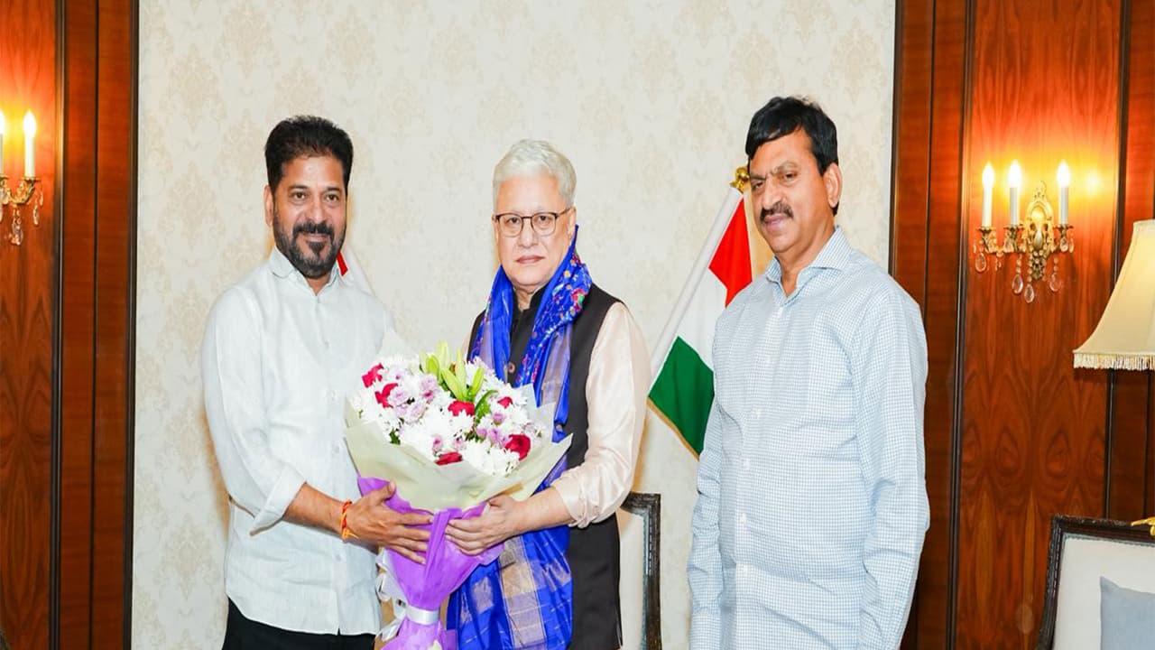 CM Revanth Reddy meets with Telangana Governor Jishnu Dev Varma (Photo/ANI) CM Revanth Reddy meets with Telangana Governor Jishnu Dev Varma (Photo/ANI)