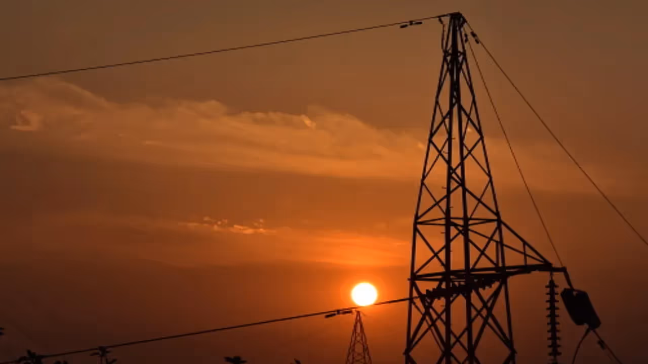 https://stocktwits.com/news articles/markets/equity/powergrid bags key transmission project in karnataka sebi ra pegs support at 265/chs63gFRdma