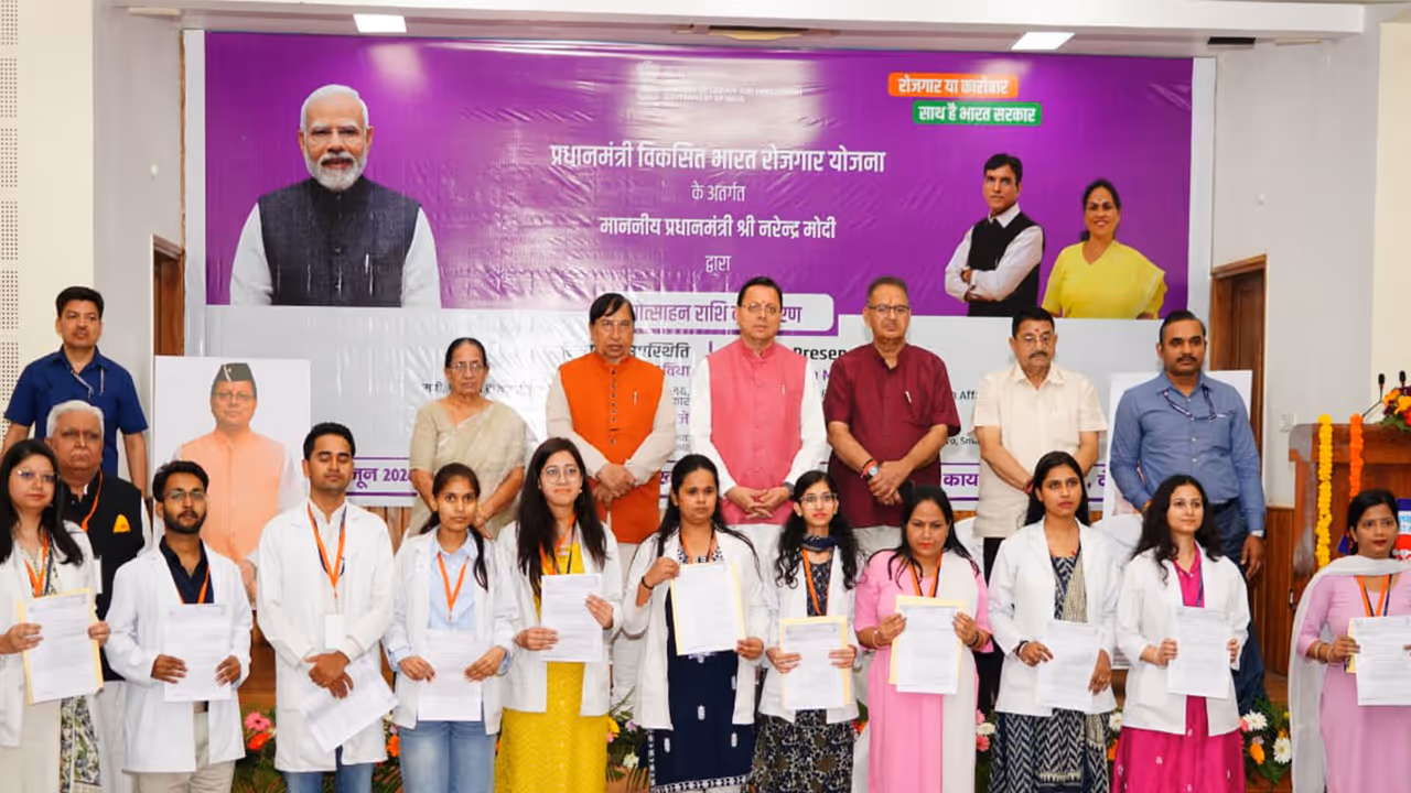 Uttarakhand Chief Minister Pushkar Singh Dhami participated in PM VBRY event (Photo/ANI) Uttarakhand Chief Minister Pushkar Singh Dhami participated in PM VBRY event (Photo/ANI)
