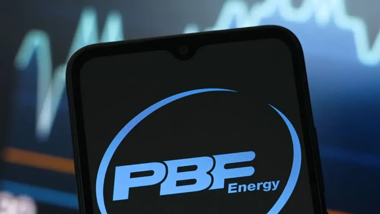 https://stocktwits.com/news articles/markets/equity/pbf energy stock rises after ubs upgrade on strong improvement in refining fundamentals/chiqK8iRbNc