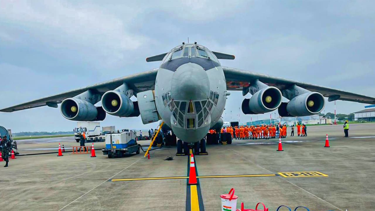 IAF’s IL 76 aircraft arrives in Sri Lanka carrying 80 NDRF personnel and relief supplies. (Photo: X/@airforcelk)