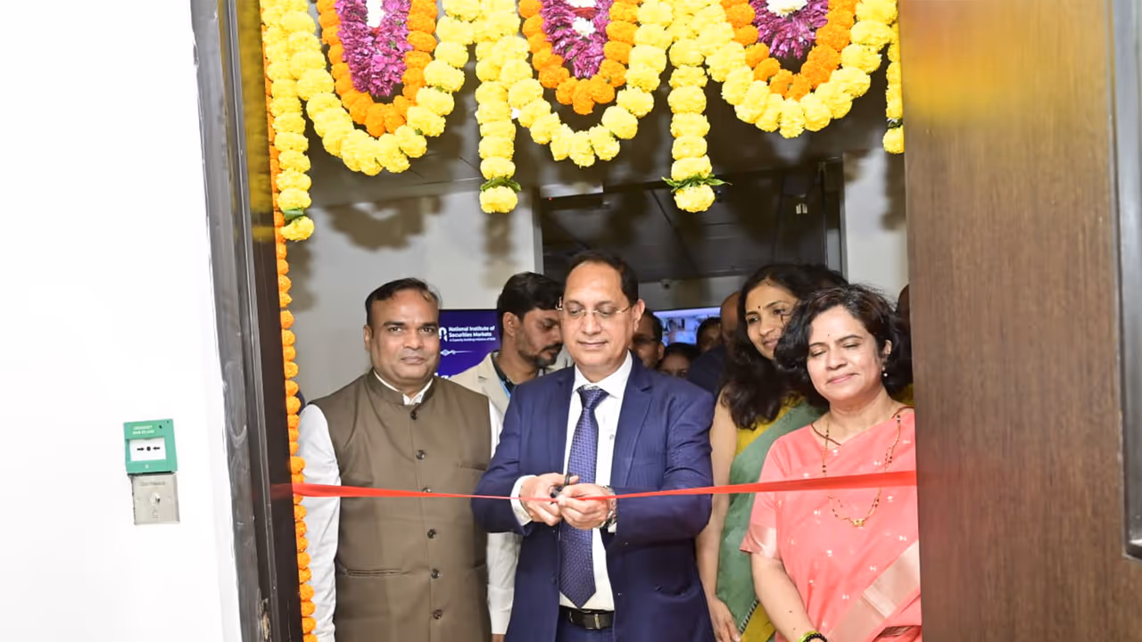 SEBI Chairman inaugurates NISM RegTech Lab (Photo SEBI) SEBI Chairman inaugurates NISM RegTech Lab (Photo SEBI)