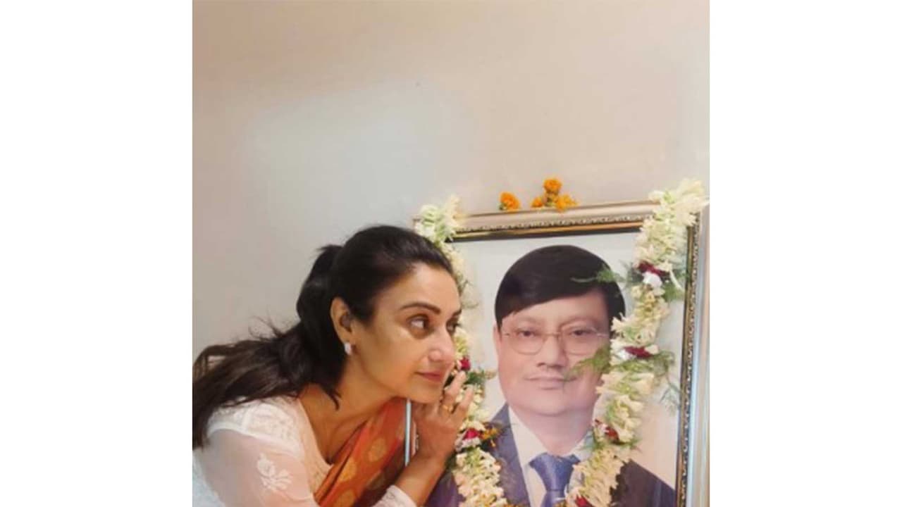 Actor Rati Pandey remembering her dad (Image source: Rati's Instagram) Actor Rati Pandey remembering her dad (Image source: Rati's Instagram)