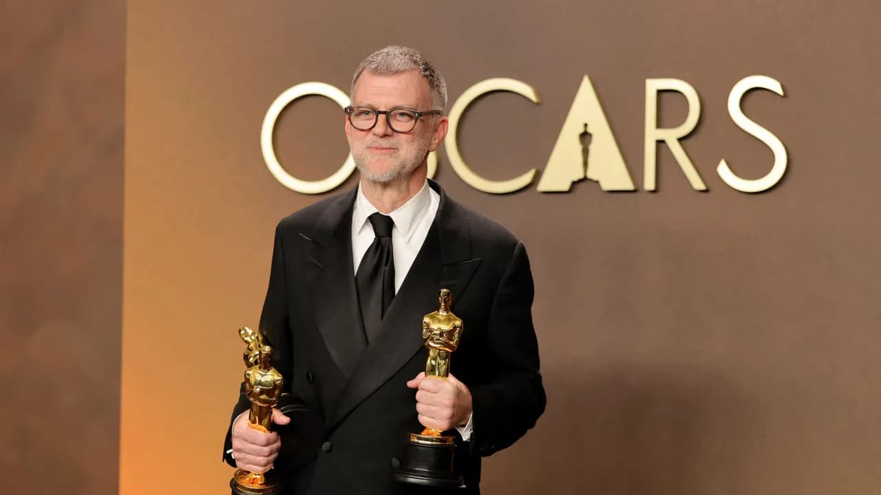 https://stocktwits.com/news articles/markets/equity/warner bros sweeps oscars 2026 with one battle after another and sinners and faces bigger merger decision this week/cZ32oQxRIfI https://stocktwits.com/news articles/markets/equity/warner bros sweeps oscars 2026 with one battle after another and sinners and faces bigger merger decision this week/cZ32oQxRIfI