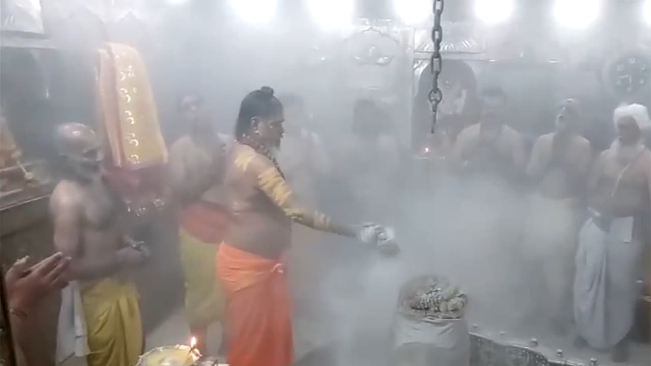 Bhasma Aarti performed at the Mahakaleshwar Jyotirlinga Temple in Ujjain. (Photo/ANI) Bhasma Aarti performed at the Mahakaleshwar Jyotirlinga Temple in Ujjain. (Photo/ANI)