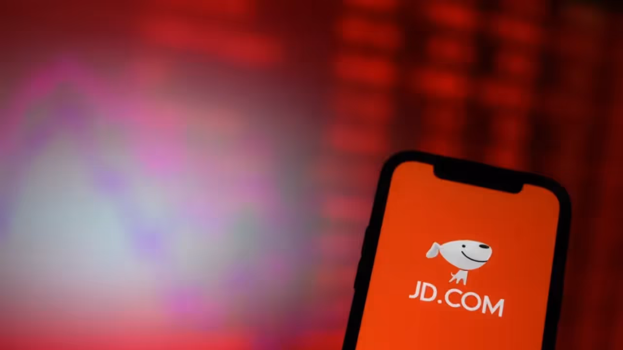 https://stocktwits.com/news articles/markets/equity/china s jd com bets big on europe with 2 5 b ceconomy buy but retail traders stay bearish/choL5Q8R56i
