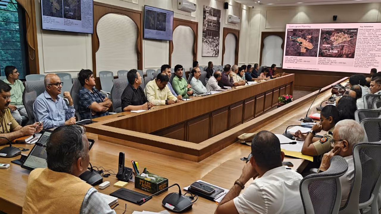 Technical Advisory Committee (TAC) conducts field assessment of Key Kumbh Sites (Photo/NTKMA) Technical Advisory Committee (TAC) conducts field assessment of Key Kumbh Sites (Photo/NTKMA)