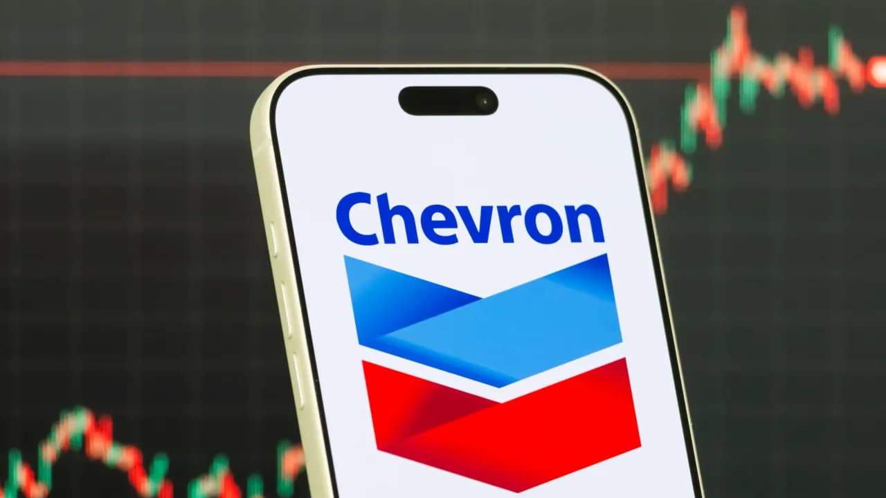 https://stocktwits.com/news articles/markets/equity/cvx hal stocks gain chevron halliburton reportedly eye venezuela oil opportunities/cZYASQ9RJAx https://stocktwits.com/news articles/markets/equity/cvx hal stocks gain chevron halliburton reportedly eye venezuela oil opportunities/cZYASQ9RJAx
