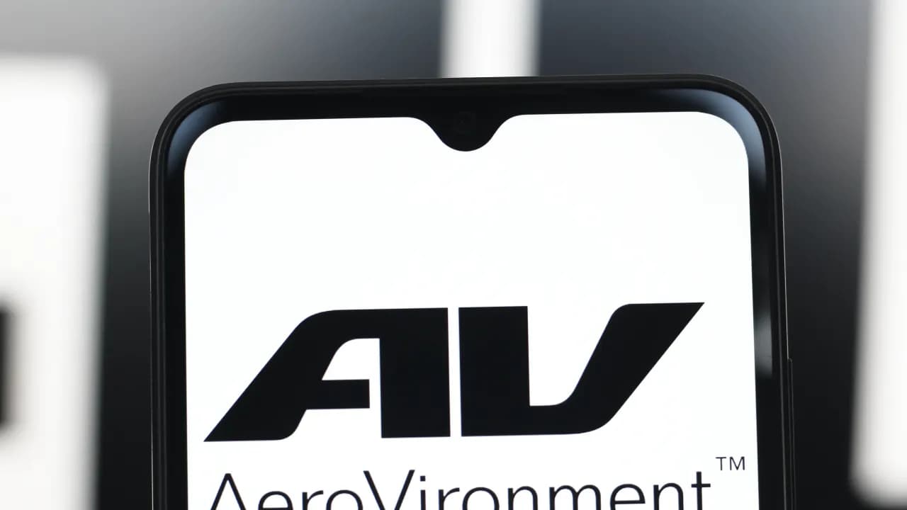 https://stocktwits.com/news articles/markets/equity/aero vironment stock slips after 1 35 b capital raise plan to bolster drone manufacturing/chFgCpzRR1F https://stocktwits.com/news articles/markets/equity/aero vironment stock slips after 1 35 b capital raise plan to bolster drone manufacturing/chFgCpzRR1F