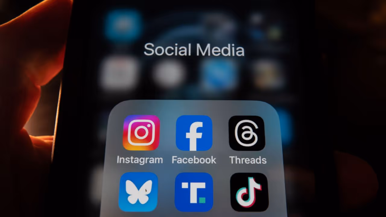 Snap Leads Social Media Sell Off As Trump Reportedly Explores Options To Keep TikTok: Retail Sentiment Holds Up Snap Leads Social Media Sell Off As Trump Reportedly Explores Options To Keep TikTok: Retail Sentiment Holds Up