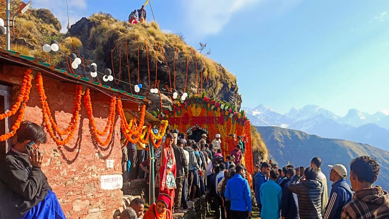 Devotees at Lord Rudranath (File Photo/ANI) Devotees at Lord Rudranath (File Photo/ANI)