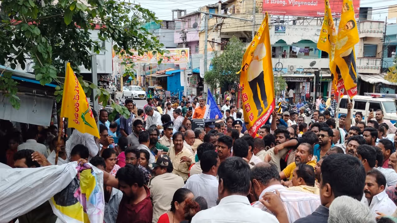 Police and protesters during a YSRCP relay hunger strike over the alleged DSC 2025 recruitment scam (Photo/ANI) Police and protesters during a YSRCP relay hunger strike over the alleged DSC 2025 recruitment scam (Photo/ANI)