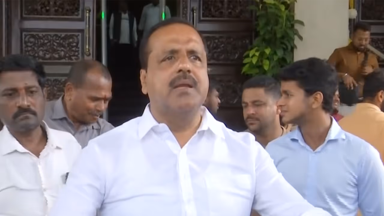 Karnataka Health and Family Welfare Minister UT Khader (Photo/ANI) Karnataka Health and Family Welfare Minister UT Khader (Photo/ANI)