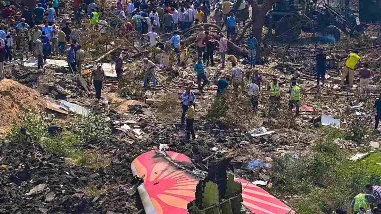 https://stocktwits.com/news articles/markets/equity/air india disaster insurers could reportedly face historic crash payout of up to 475 m/chlYqqPRRTZ
