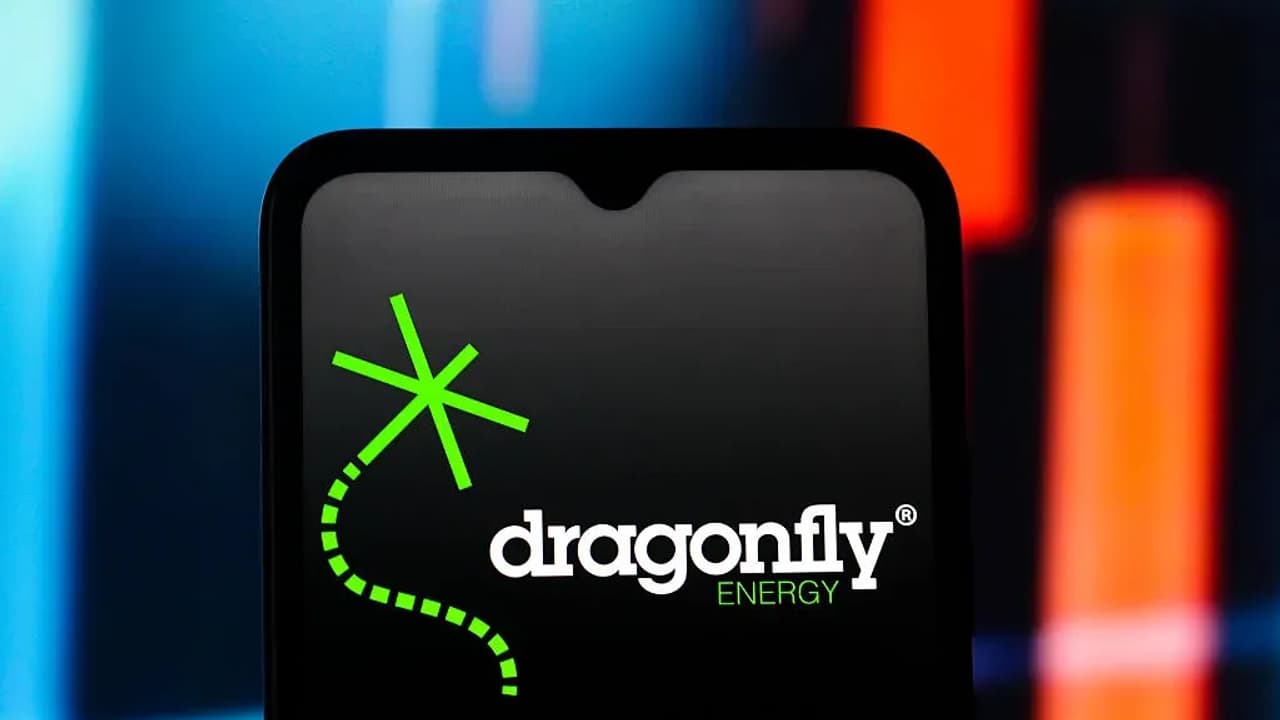 https://stocktwits.com/news articles/markets/equity/why did dragonfly energy shares plunge 44 percent today/cLeJaZ6REYY https://stocktwits.com/news articles/markets/equity/why did dragonfly energy shares plunge 44 percent today/cLeJaZ6REYY
