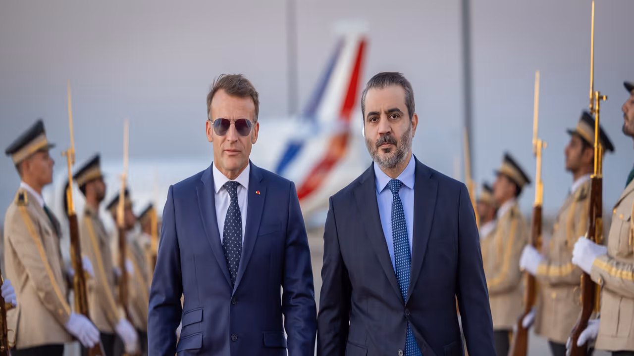 French President Emmanuel Macron and Syrian Foreign Minister Assad Hasan al Shaibani (Phtoo: x/@syrianmofaex) French President Emmanuel Macron and Syrian Foreign Minister Assad Hasan al Shaibani (Phtoo: x/@syrianmofaex)