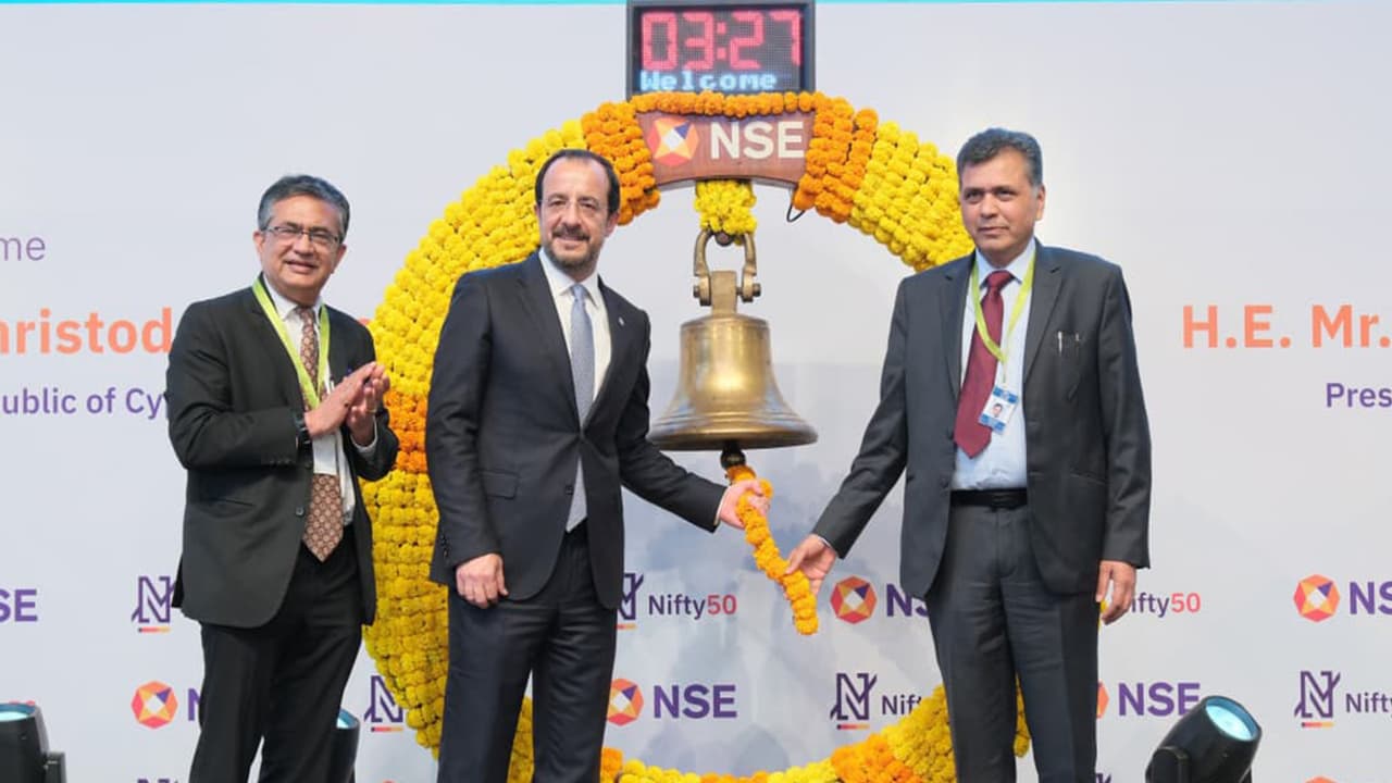 Nikos Christodoulides, President, Republic of Cyprus (Middle), along with NSE Chairman Srinivas Injeti (Right) and MD and CEO Ashishkumar Chauhan (Left) (Photo/ANI) Nikos Christodoulides, President, Republic of Cyprus (Middle), along with NSE Chairman Srinivas Injeti (Right) and MD and CEO Ashishkumar Chauhan (Left) (Photo/ANI)