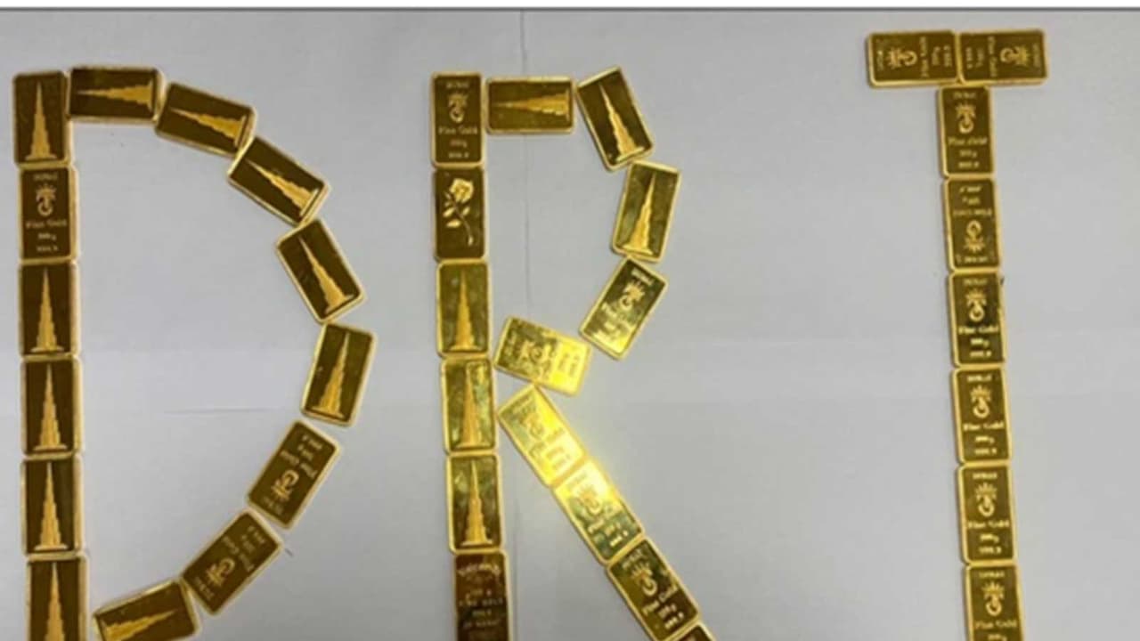 4 kg gold seized at IGI, Delhi (Photo/Finance Ministry) 4 kg gold seized at IGI, Delhi (Photo/Finance Ministry)