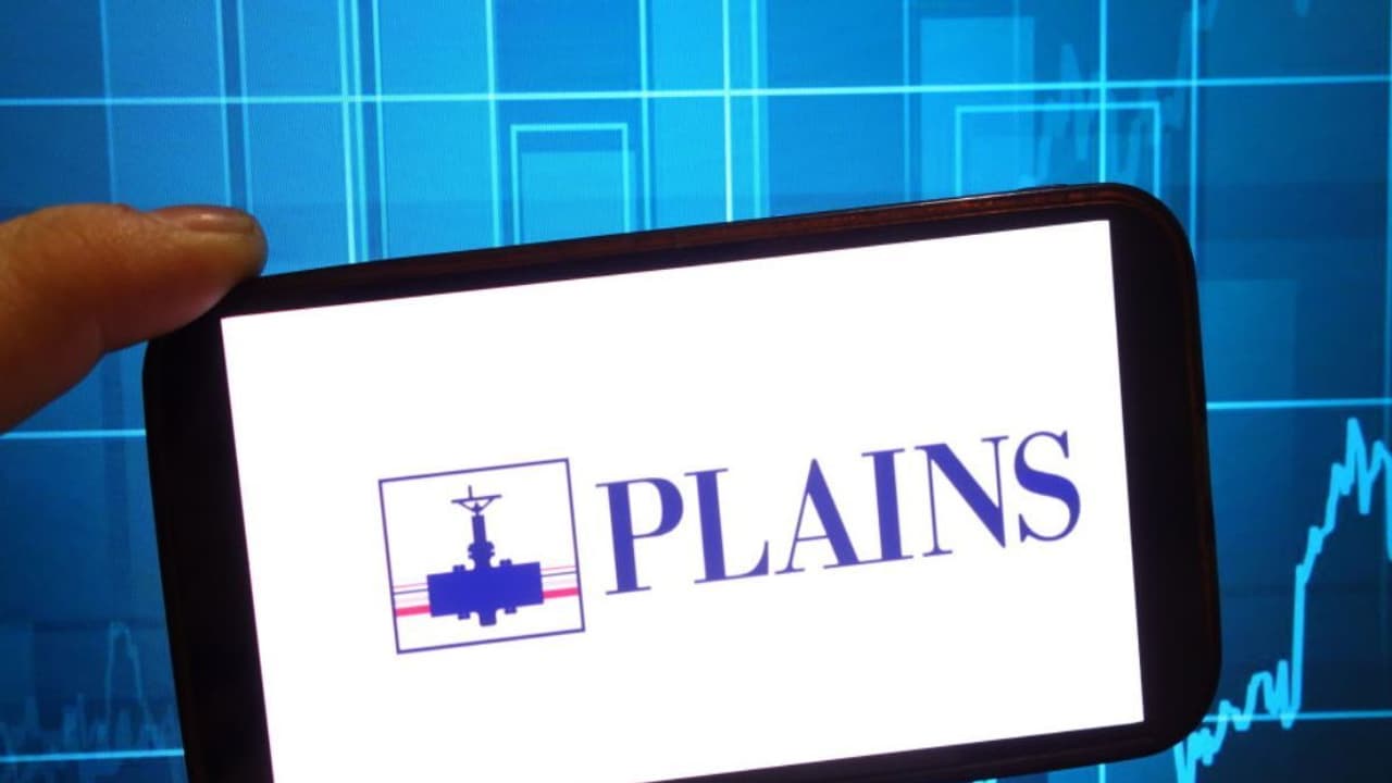 Plains All American Pipeline Stock Falls After Q4 Revenue Miss: Retail Stays Bearish Plains All American Pipeline Stock Falls After Q4 Revenue Miss: Retail Stays Bearish