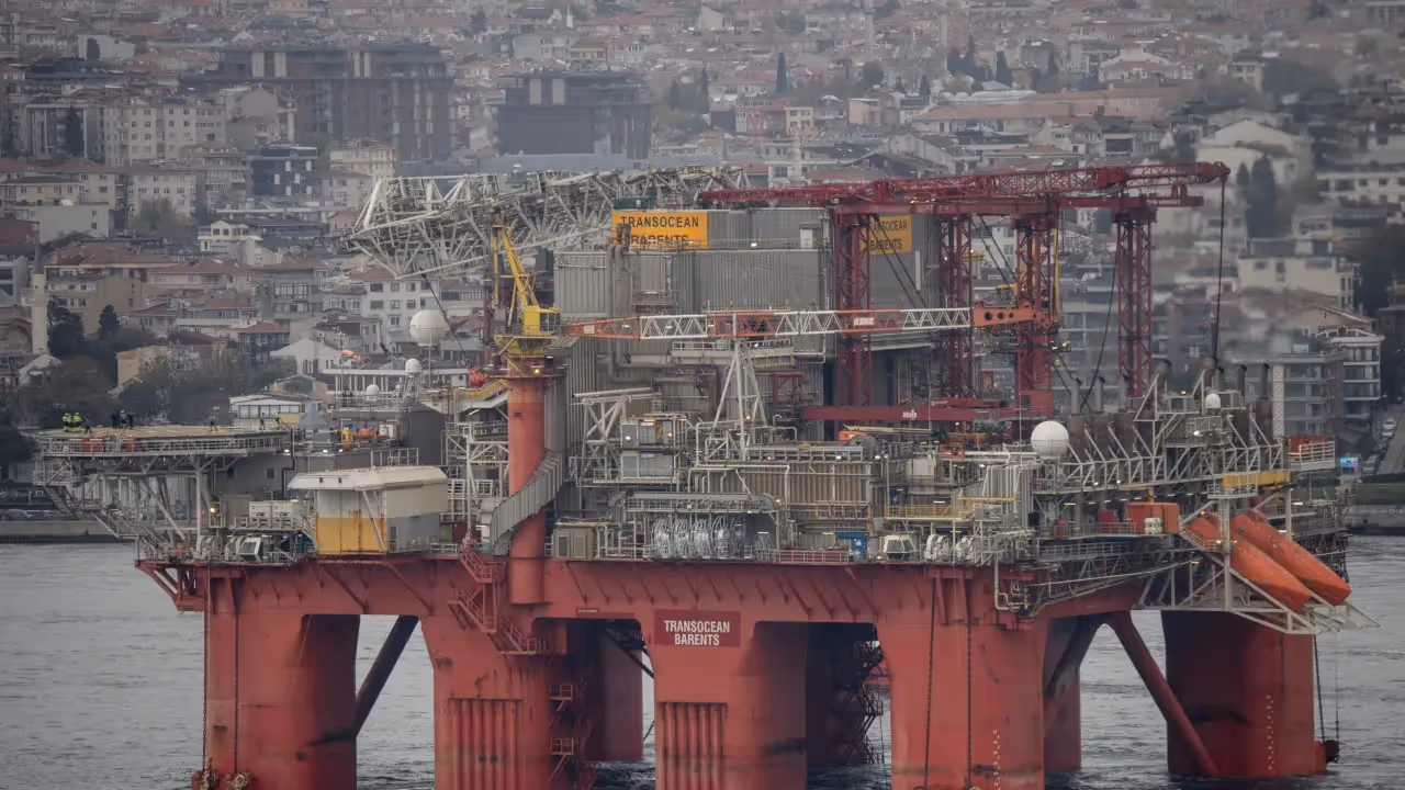 https://stocktwits.com/news articles/markets/equity/rig stock edges higher overnight transocean announces 300 m contract for ultra deepwater drillship/cZYBNAtRJNa https://stocktwits.com/news articles/markets/equity/rig stock edges higher overnight transocean announces 300 m contract for ultra deepwater drillship/cZYBNAtRJNa