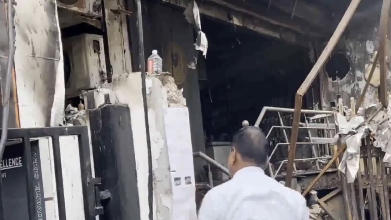 LDA issues notice to Aliganj building owners after fire tragedy (Photo/ANI) LDA issues notice to Aliganj building owners after fire tragedy (Photo/ANI)