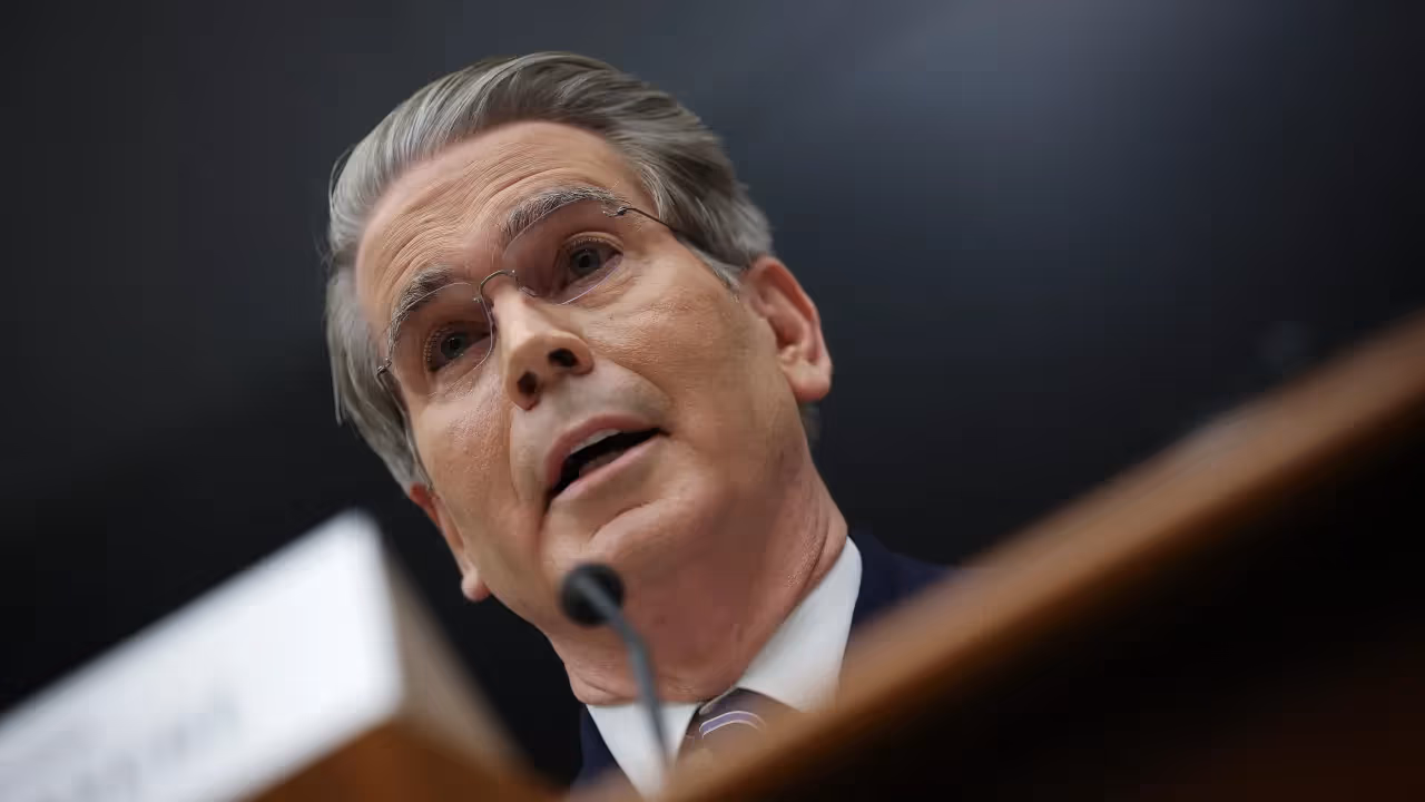 https://stocktwits.com/news articles/markets/equity/treasury chief bessent predicts oil price drop to 40 following end of iran conflict/cZsDmBaRJDL https://stocktwits.com/news articles/markets/equity/treasury chief bessent predicts oil price drop to 40 following end of iran conflict/cZsDmBaRJDL
