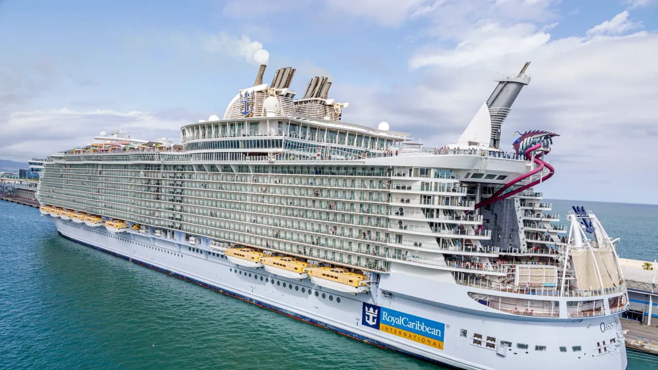https://stocktwits.com/news articles/markets/equity/royal caribbean earnings call ceo highlights strong demand says consumers remain financially confident/cho9zxjR5ye https://stocktwits.com/news articles/markets/equity/royal caribbean earnings call ceo highlights strong demand says consumers remain financially confident/cho9zxjR5ye