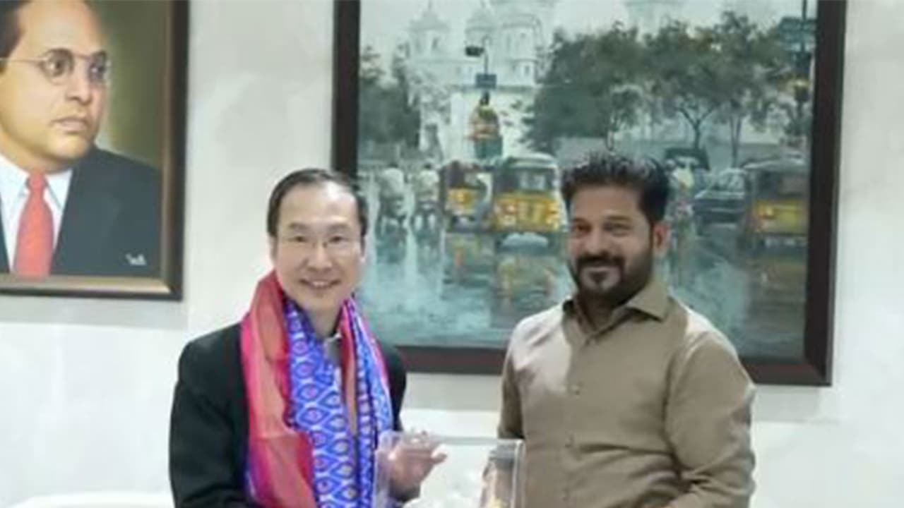 Telangana Chief Minister Revanth Reddy with Singapore delegation led by Augustine Lee (Photo/Telangana CMO) Telangana Chief Minister Revanth Reddy with Singapore delegation led by Augustine Lee (Photo/Telangana CMO)