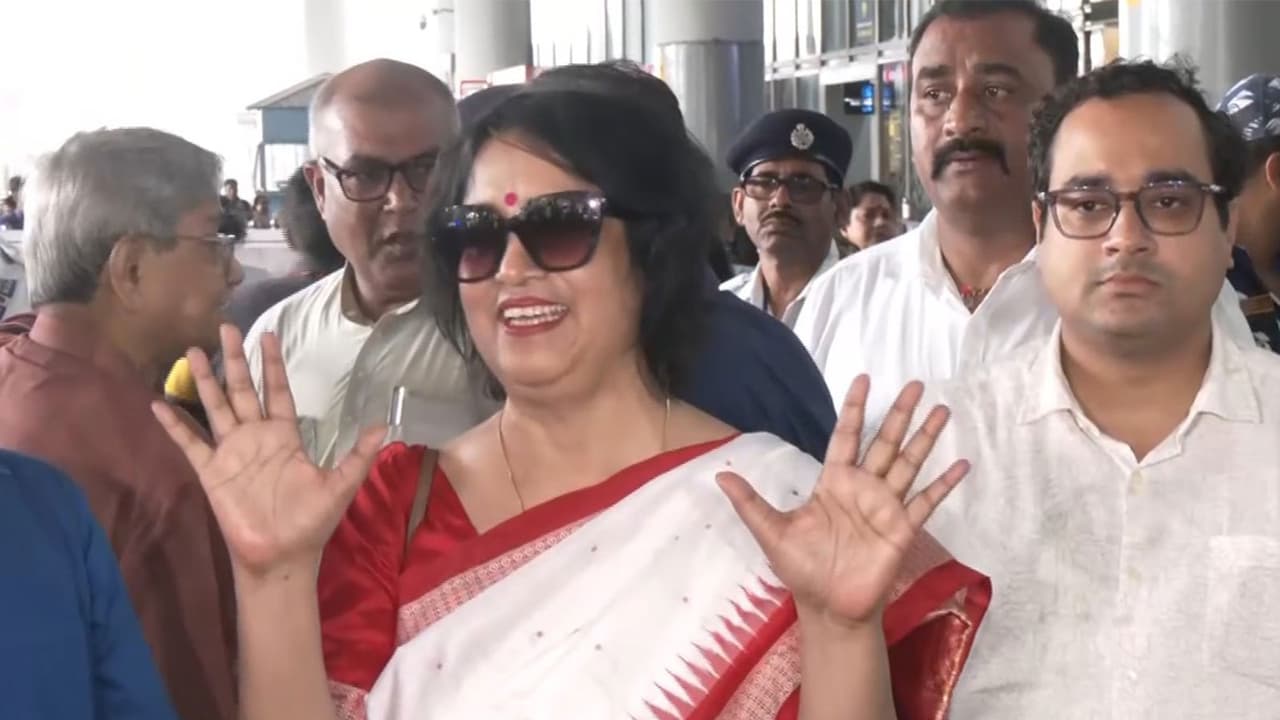 Bangladesh author Taslima Nasreen arrives in Kolkata after nearly 19 years (Photo/ANI) Bangladesh author Taslima Nasreen arrives in Kolkata after nearly 19 years (Photo/ANI)