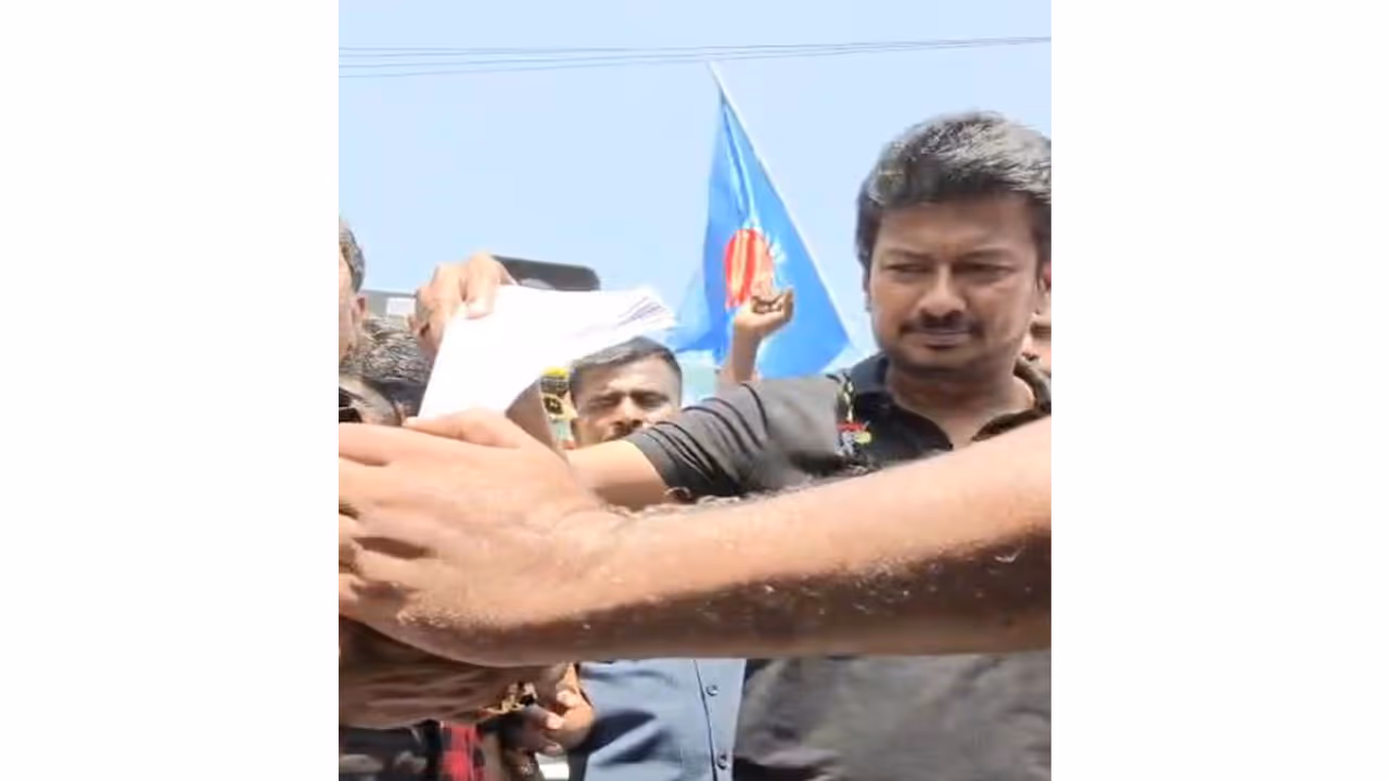 Tamil Nadu Chief Minister MK Stalin burns copy of bill (Photo/ANI) Tamil Nadu Chief Minister MK Stalin burns copy of bill (Photo/ANI)