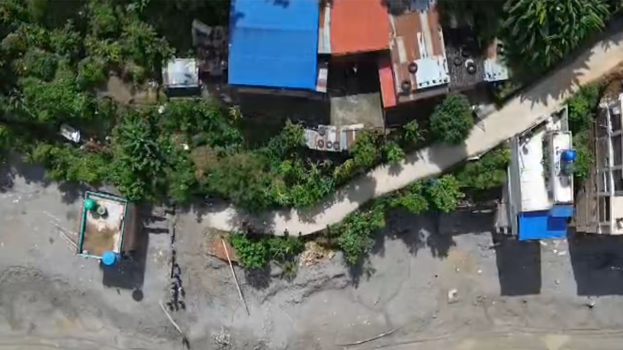 Aerial view of ongoing evacuation in Trishuli area (Photo/ANI) Aerial view of ongoing evacuation in Trishuli area (Photo/ANI)