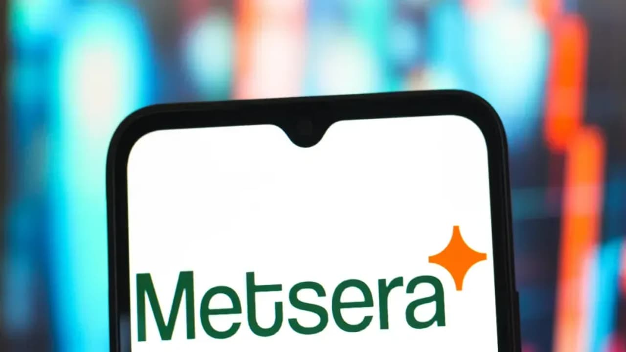 https://stocktwits.com/news articles/markets/equity/novo nordisk reportedly refrains from backing down in metsera acquisition battle sweetens bid further/cL2twEeRER8 https://stocktwits.com/news articles/markets/equity/novo nordisk reportedly refrains from backing down in metsera acquisition battle sweetens bid further/cL2twEeRER8
