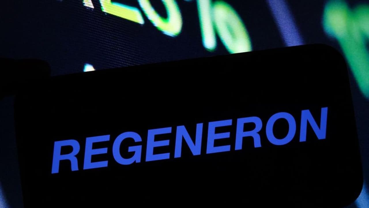 https://stocktwits.com/news articles/markets/equity/regeneron inks deal with fujifilm diosynth biotechnologies/chQSYHiRbXg