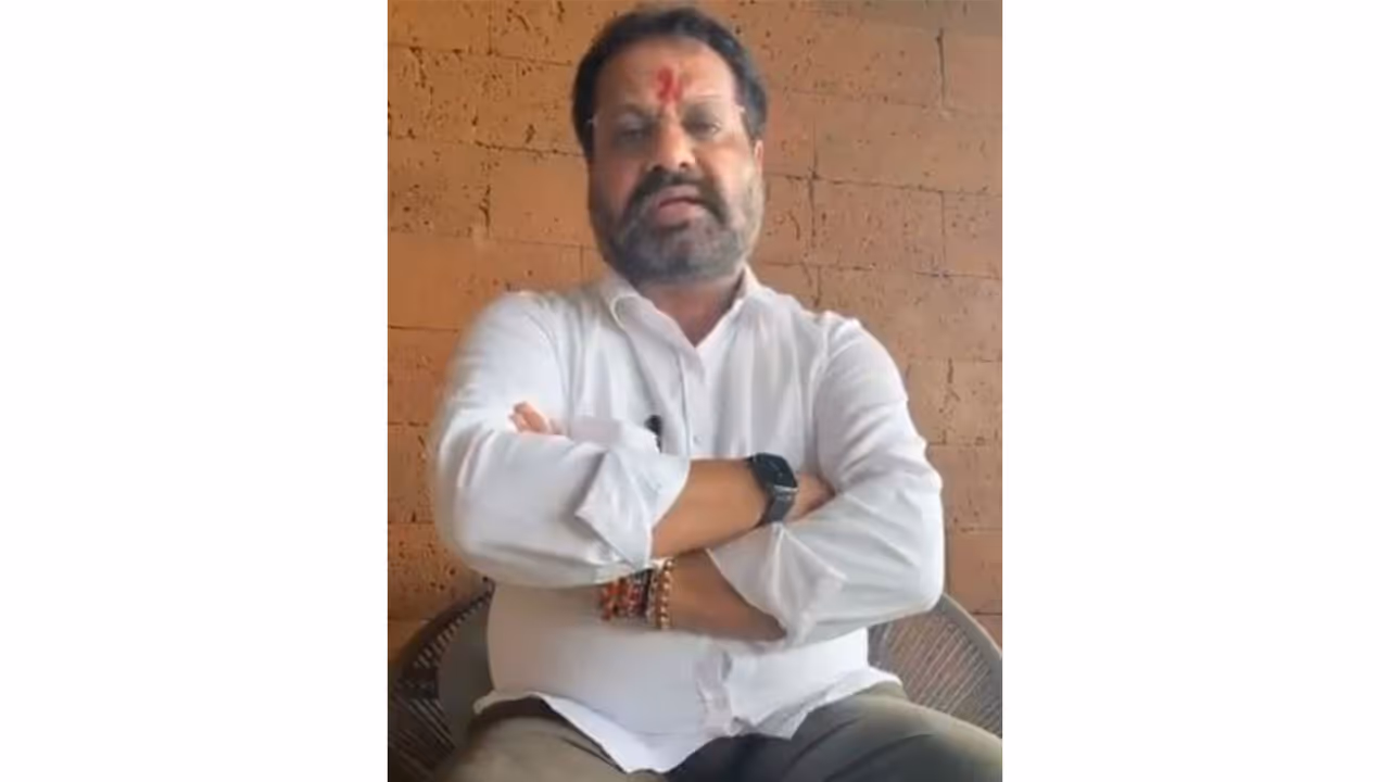 Shiv Sena (UBT) rebel MP Nagesh Patil Ashtikar (Photo/Nagesh Patil Ashtikar's Facebook) Shiv Sena (UBT) rebel MP Nagesh Patil Ashtikar (Photo/Nagesh Patil Ashtikar's Facebook)
