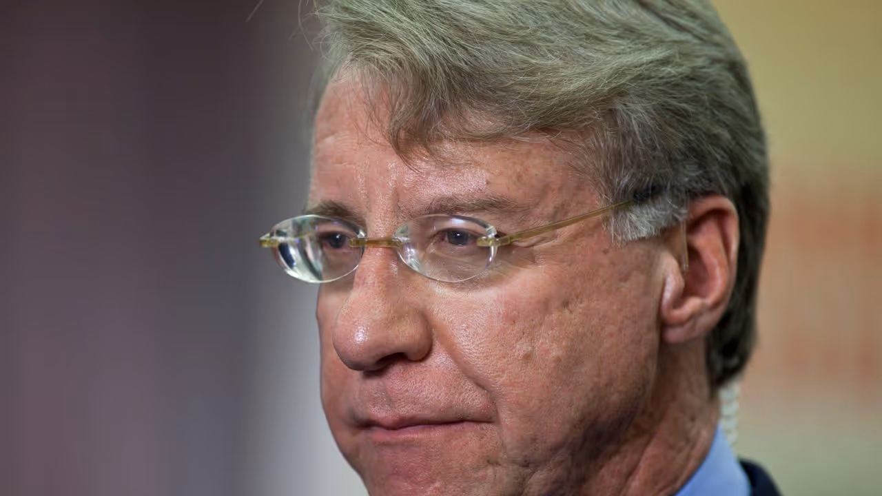 https://stocktwits.com/news articles/markets/equity/jim chanos nvidia nvda controls coreweave crwv neocloud moat/cZotKunRJ0I https://stocktwits.com/news articles/markets/equity/jim chanos nvidia nvda controls coreweave crwv neocloud moat/cZotKunRJ0I