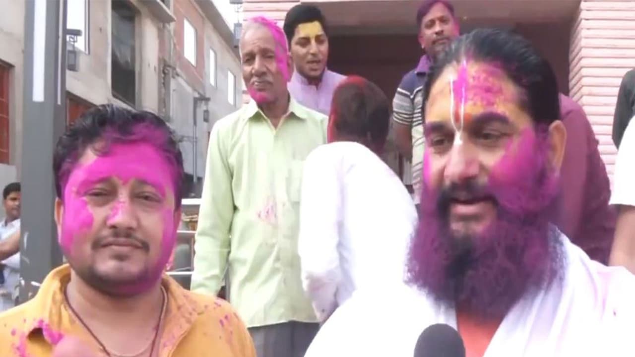 National President of Sankat Mochan Sena (Hanumangarhi Temple), Mahant Sanjay Das Ji Maharaj (Photo/ANI) National President of Sankat Mochan Sena (Hanumangarhi Temple), Mahant Sanjay Das Ji Maharaj (Photo/ANI)