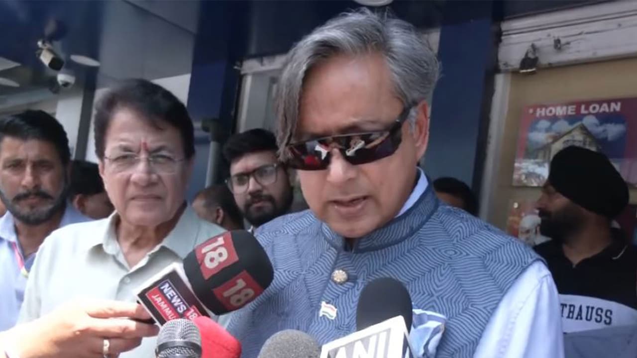 Congress MP Shashi Tharoor (Photo/ANI) Congress MP Shashi Tharoor (Photo/ANI)