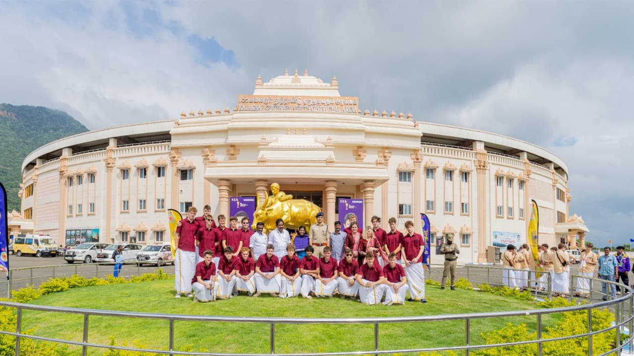 International teams witnessed TN's Jallikattu traditon during their Junior WC trip. (Photo: HI Media)