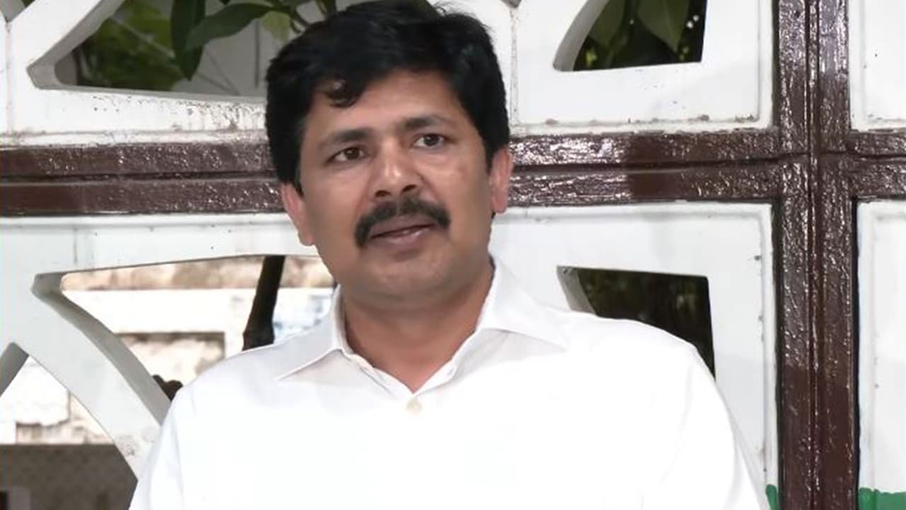 YSRCP MP M Gurumoorthy (Photo/ANI) YSRCP MP M Gurumoorthy (Photo/ANI)
