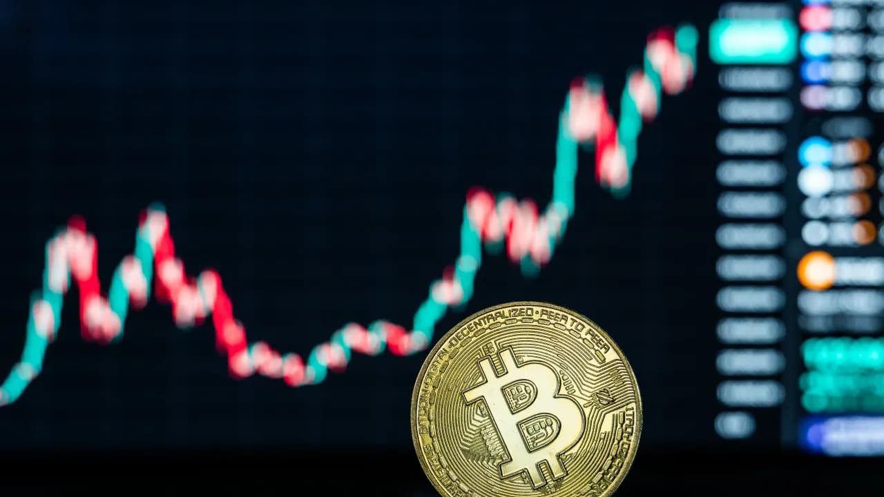 https://stocktwits.com/news articles/markets/cryptocurrency/bitcoin ethereum xrp edge lower amid dollar gains/ch6E9ZjR3Li